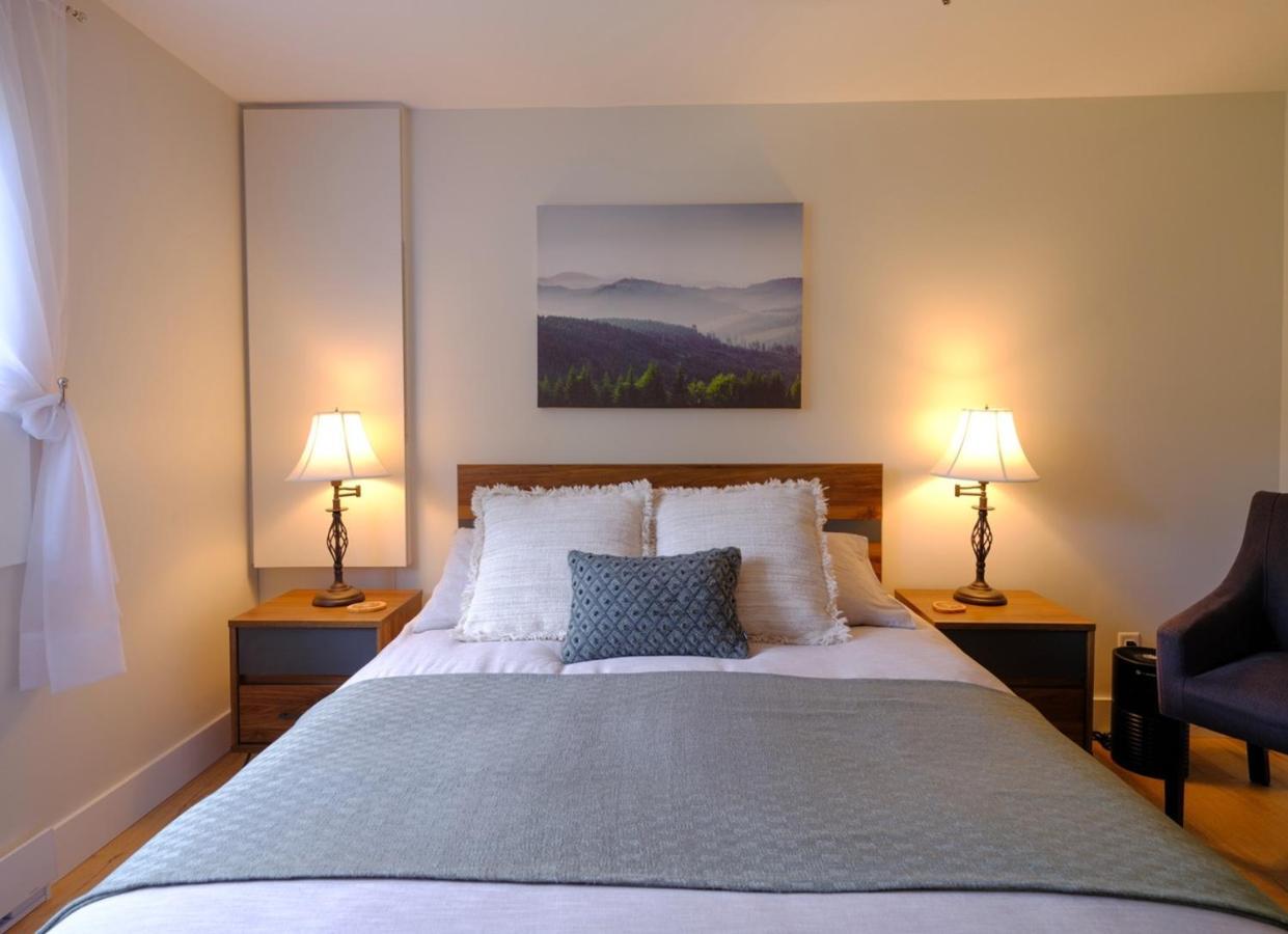 Le Pimbina Bed and Breakfast Mont-Tremblant Eksteriør billede