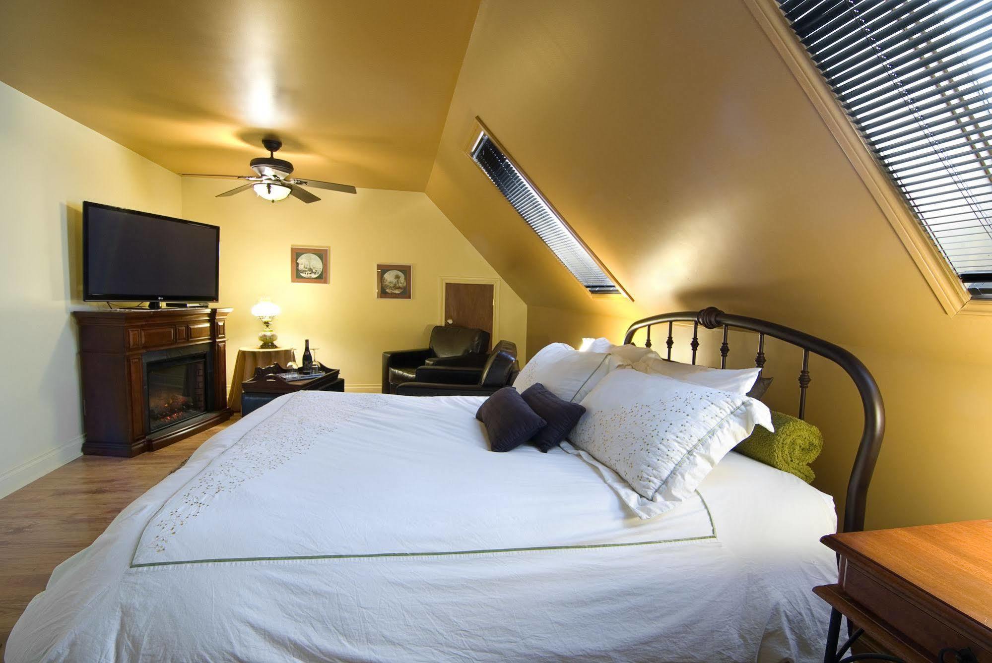 Le Pimbina Bed and Breakfast Mont-Tremblant Eksteriør billede