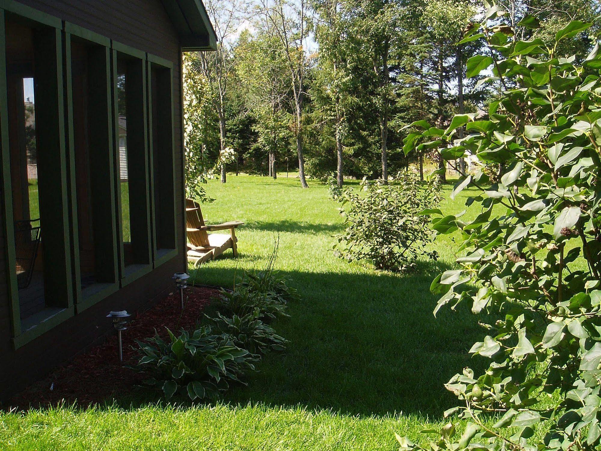 Le Pimbina Bed and Breakfast Mont-Tremblant Eksteriør billede